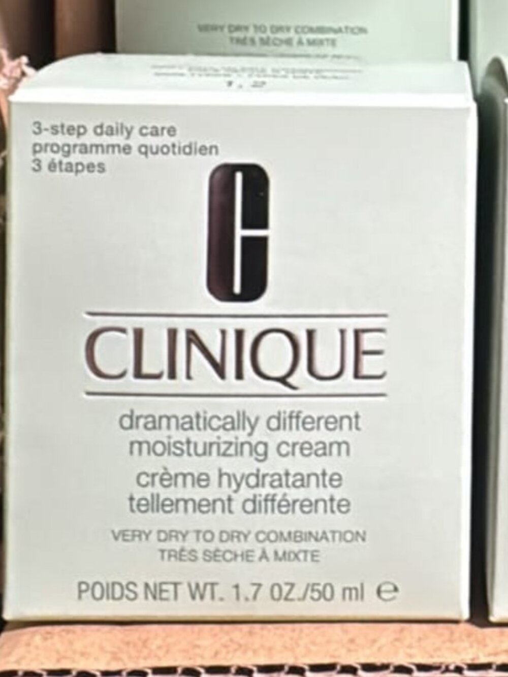 Clinique Dramatically Different Moisturizing Cream 1.7 oz 50ml NEW